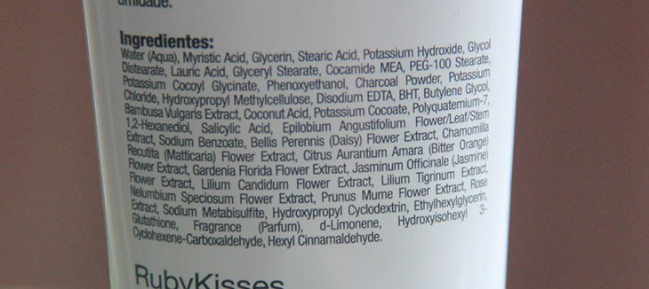 Espuma de Limpeza Carvão Detox, da RK by Kiss 5