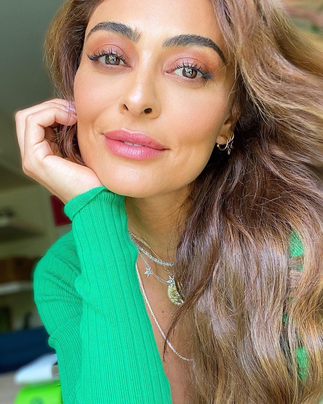Sobrancelha da Juliana Paes (Foto: reprodução Instagram @julianapaes) Sobrancelha ok: como manter as sobrancelhas perfeita em casa (Foto: reprodução Instagram @julianapaes)