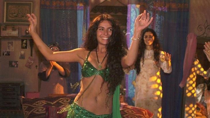 Aos 44, Giovanna Antonelli mostra que ainda domina a dança do ventre - Famosos 2