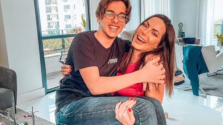 Carla Prata e o filho, Kauê Carla Prata e o filho, Kauê