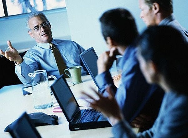 Como lidar com colegas defensivos 1 Como lidar com os colegas de trabalho com atitude defensiva