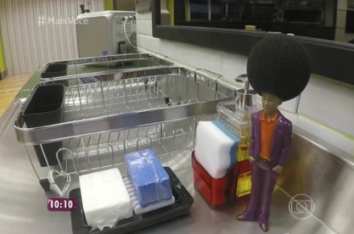 esponja bbb BBB 16 nem estreia e já tem polêmica com boneco esponja