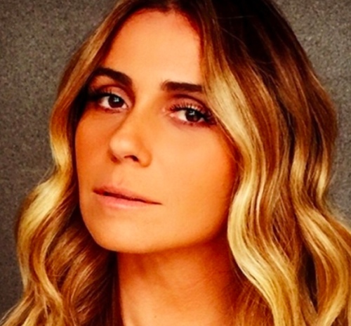 giovanna antonelli maquiada3 Giovanna Antonelli fica irreconhecível sem maquiagem e é criticada por seguidores