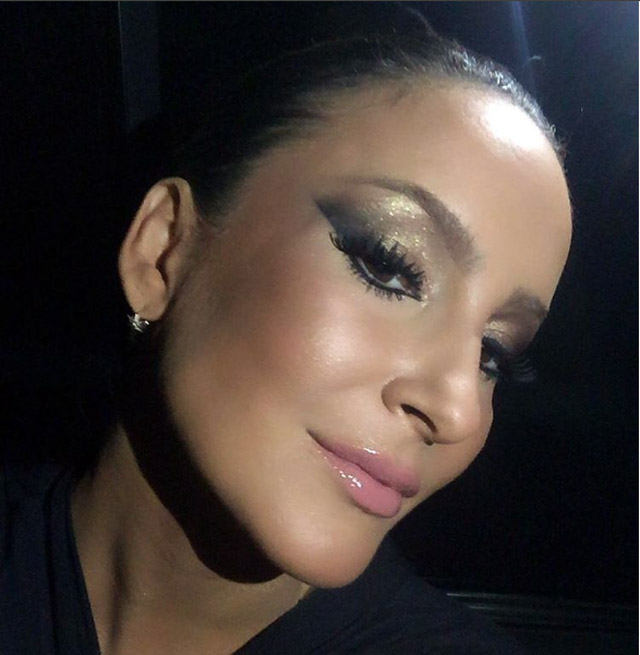 Veja o passo a passo da maquiagem da Claudia Leitte para o desfile da Mocidade 1 Divulgação / Eudora