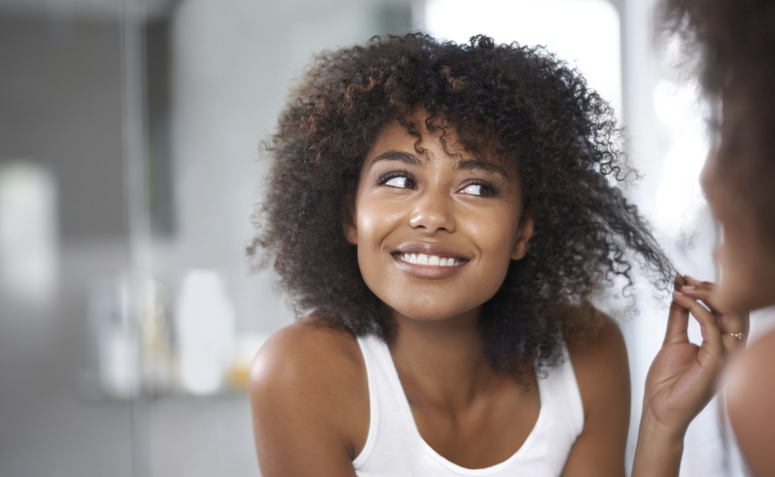 Máscaras capilares ajudam a manter seus fios saudáveis sem precisar transpor de mansão 1 Foto: Getty Images