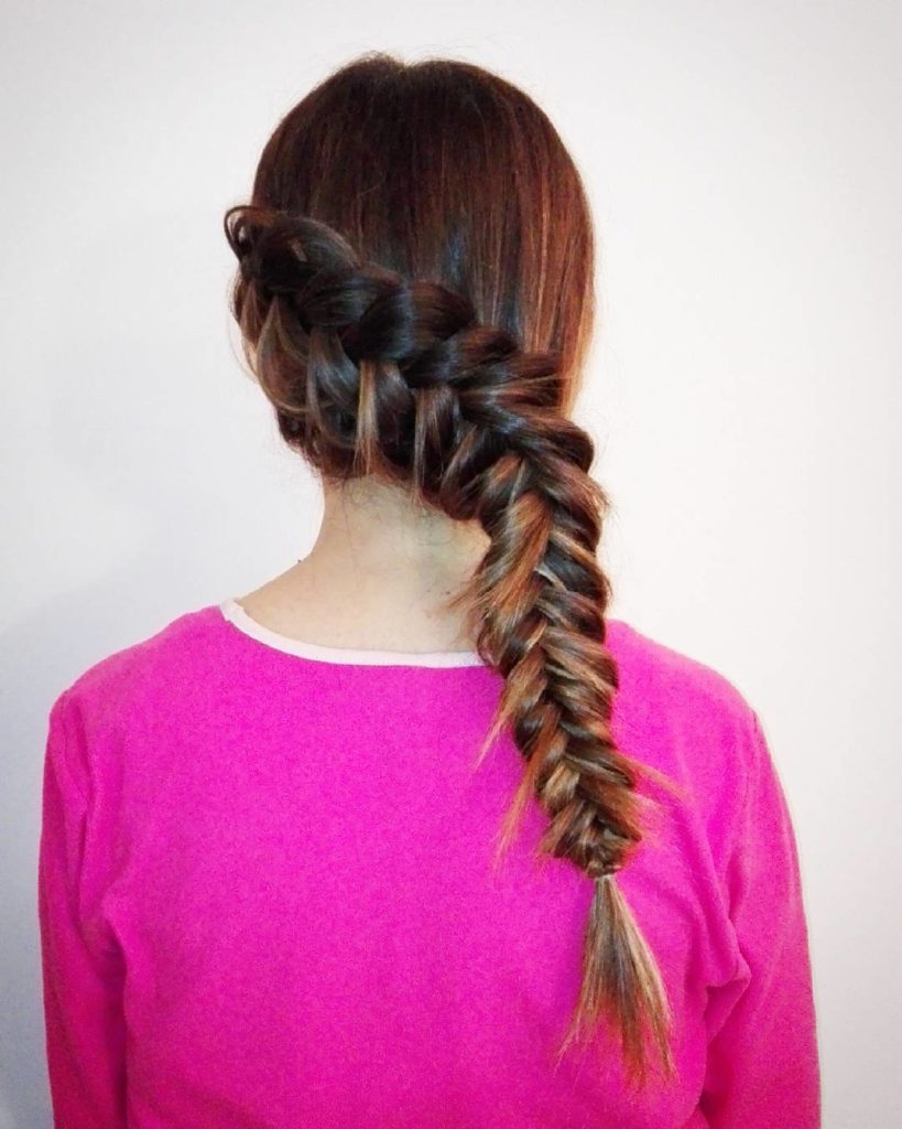 Trança lateral: um penteado democrático e encantador para qualquer ocasião 20 Foto: Reprodução / Isabella Morsillo