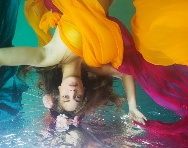 bey3 Precisamos falar sobre a foto da Beyoncé...