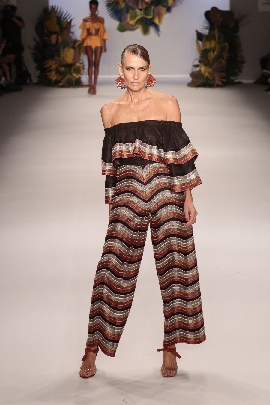Água de Coco + Anitta dão o start no SPFW45! 10