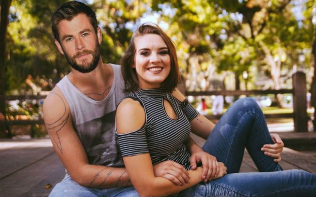 A montagem foi feita por Erika Kronemberger%2C para remover o ex da amiga das fotos de seu ensaio fotográfico